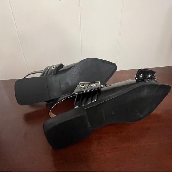 Cushionaire wander black shoe Maryjane flat silver buckle faux leather 8.5 nwot - Picture 11 of 12